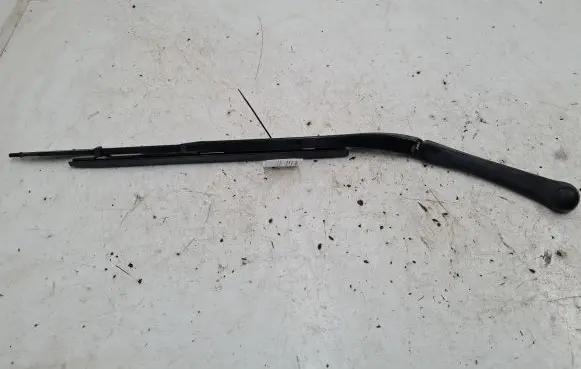 BMW 5 E39 Front wiper blade arm