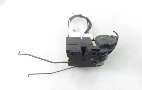 Hyundai Santa Fe Front door lock 