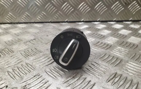 Volkswagen Touran I Light switch