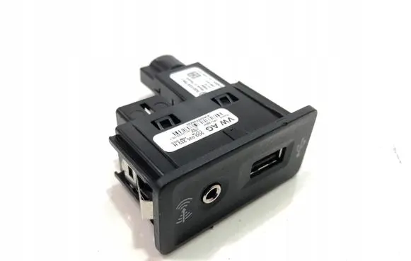 Volkswagen PASSAT B8 Fog light switch 5G0035222H