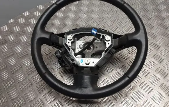 Toyota Yaris Steering wheel