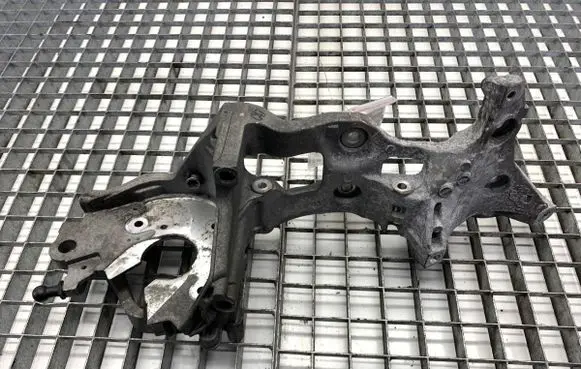 Skoda Octavia Mk4 Generator/alternator bracket 05L903143