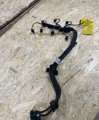 BMW 5 G30 G31 G38 Fuel injector wires 8642929
