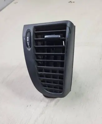 Mercedes-Benz Vito Viano W639 Dashboard side air vent grill/cover trim A6398300154