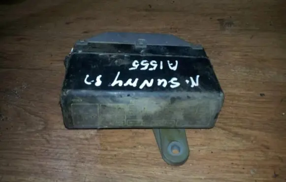 Nissan Sunny Fuse box set 63c01