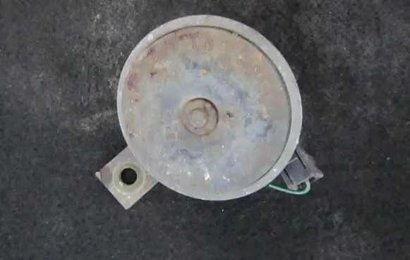 Nissan Primera Horn signal 9320332818