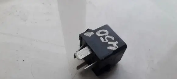 Mercedes-Benz A W168 Other relay A0025421319 4RA00779100