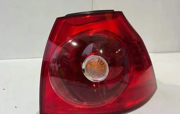 Volkswagen Golf V Rear/tail lights 1K6945096