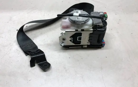 Audi Q7 4M Front seatbelt 0589P1000249 7789906