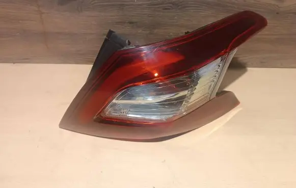 Peugeot 308 Rear/tail lights 9677817580 81250201