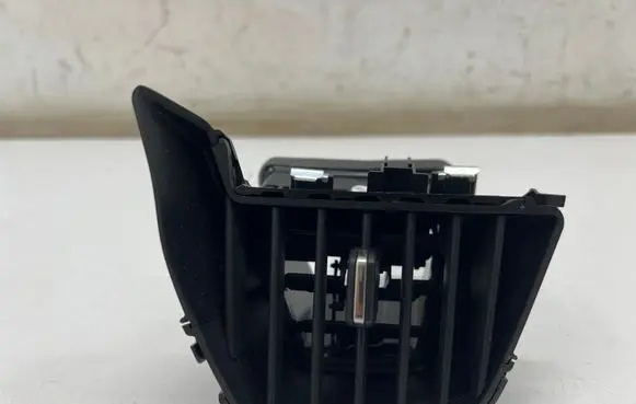 Opel Mokka B Dashboard side air vent grill/cover trim 98362778ZD