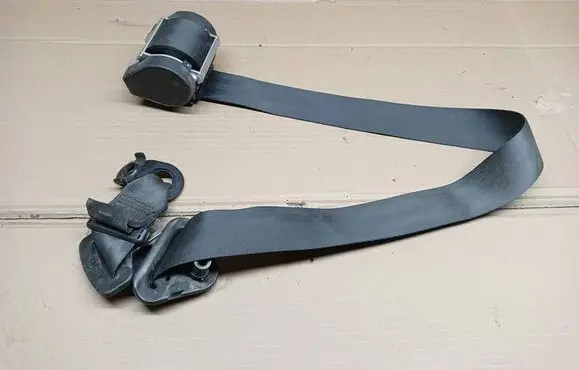 Renault Master III Front seatbelt 868840019R 0186539