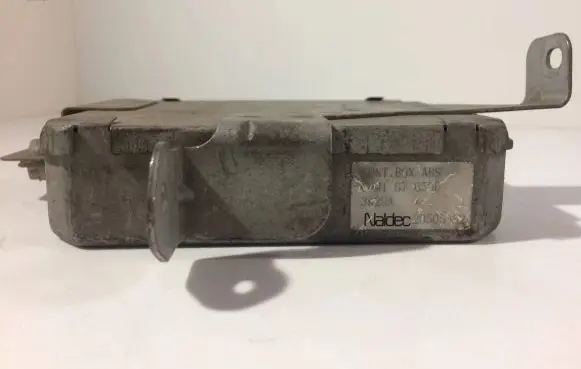 Mazda Xedos 6 ABS control unit/module C00167650B 2050502 3K29A