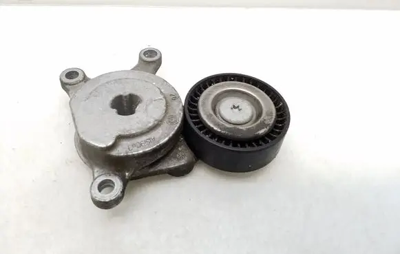 Mercedes-Benz CLA C117 X117 W117 Generator/alternator belt tensioner A2702000370