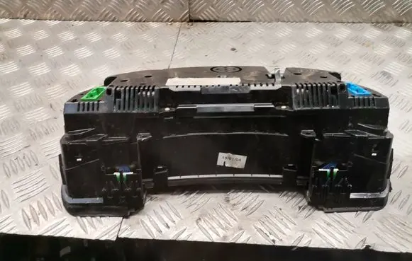 Audi A4 S4 B6 8E 8H Speedometer (instrument cluster) 1036901830