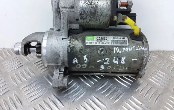Audi A5 8T 8F Starter motor 059911022