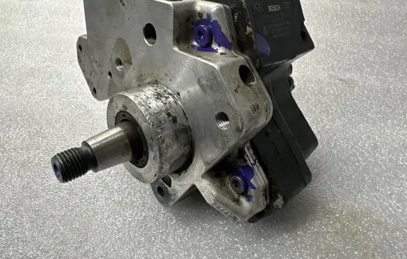 Audi A6 S6 C6 4F Fuel injection high pressure pump 059130755J 0445010125