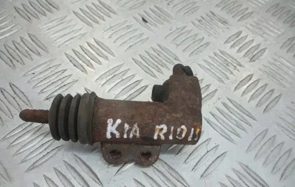 KIA Rio Clutch slave cylinder 