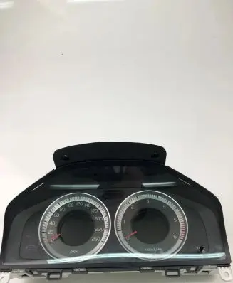Volvo V70 Speedometer (instrument cluster) 31327582AA