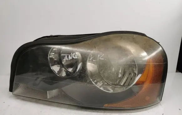 Volvo XC90 Headlight/headlamp 30744011
