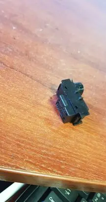 Passenger airbag on/off switch