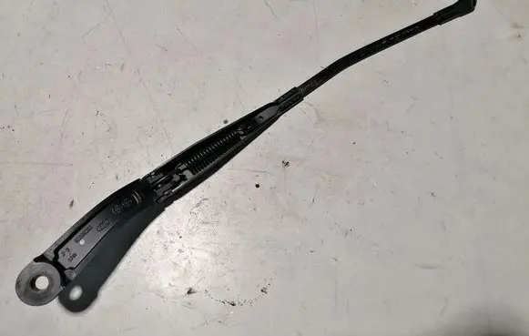 Ford Ecosport Front wiper blade arm GN1517C495BA