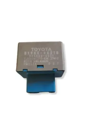 Toyota Auris 150 Hazard warning light relay 8198046010