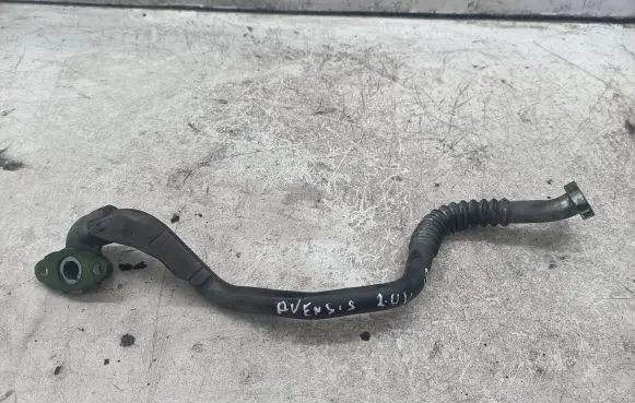 Toyota Avensis T270 Engine coolant pipe/hose