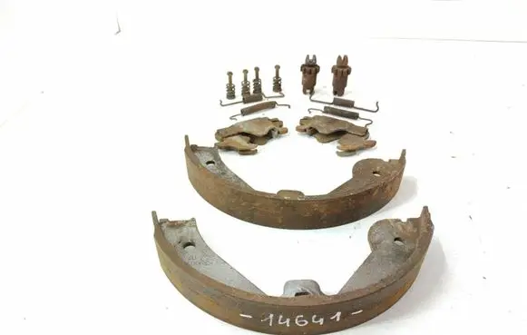 Mercedes-Benz GL X164 Brake pads (rear) A1644200620 1644200620