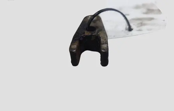 Jeep Grand Cherokee (WK) Fuel Injector clamp holder