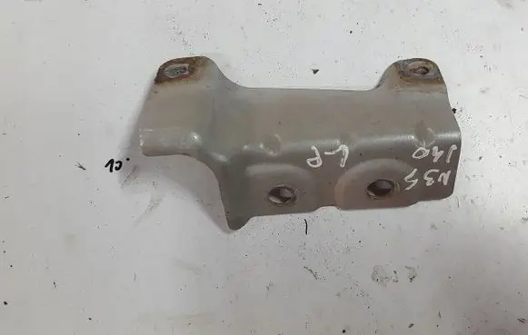Hyundai i40 Fender mounting bracket