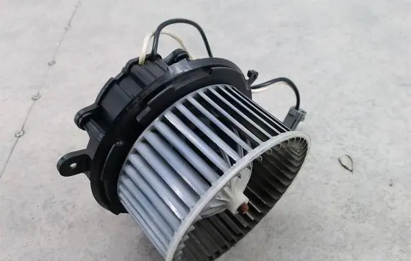 Opel Astra J Heater fan/blower 2502014025020139