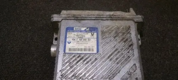 Volvo S40, V40 Engine control unit/module HOM7700868321 7700103515A
