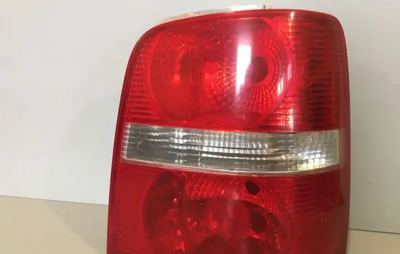 Volkswagen Touran I Rear/tail lights 1T0945096C