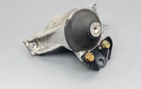 Honda CR-V Engine mount bracket PV090ZHF1 PV090