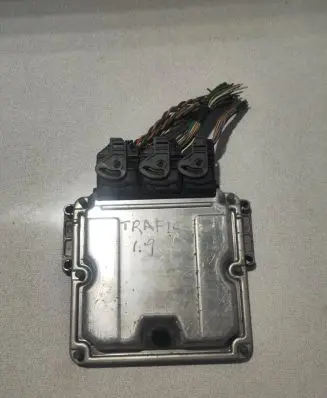 Renault Trafic II (X83) Engine control unit/module 8200204836 1039S02345 0281010632