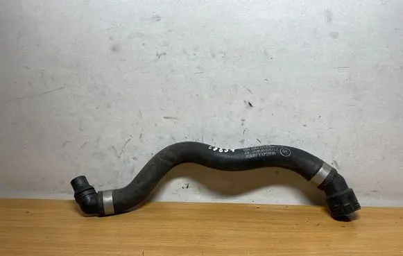 Mercedes-Benz CLS C219 Air intake hose/pipe A2118300496 C3831