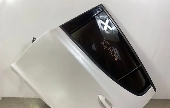 KIA Stinger Rear door