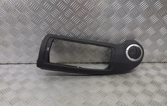 Dacia Sandero Dashboard side air vent grill/cover trim 8200739446