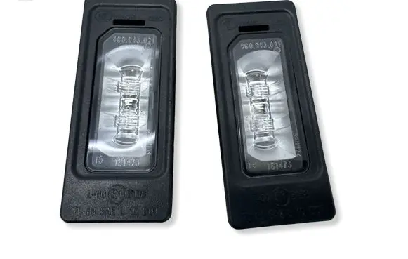 Audi A3 S3 8V Number plate light 4G0943021 A046341