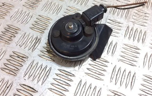 Audi A4 S4 B7 8E 8H Horn signal 8E0951223A