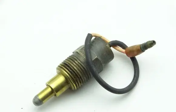 Isuzu N Series Outside/exterior temperature sensor 