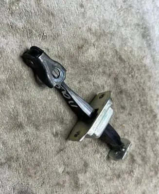 Nissan X-Trail T32 Front door check strap stopper 804304CL0A