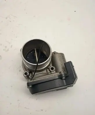 Porsche Macan (95B) Electric throttle body valve 06F133062