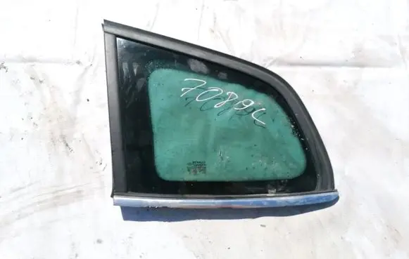 Renault Laguna III Rear side window