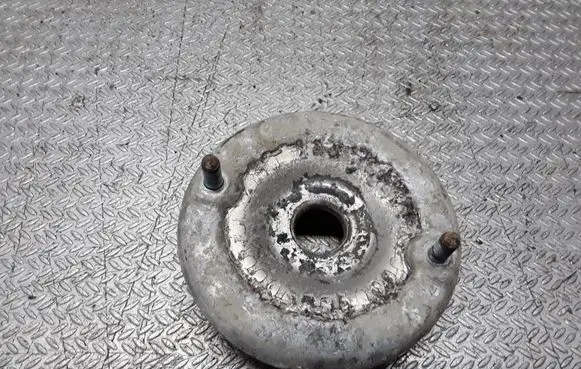 Audi A4 S4 B5 8D Coil spring mount 
