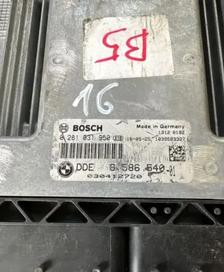 BMW X4 F26 Engine control unit/module 8586540 0281031950