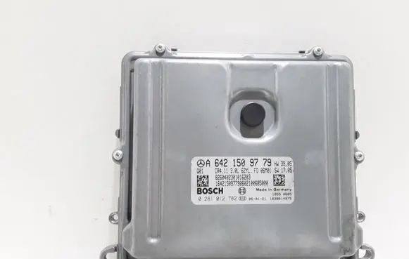 Mercedes-Benz CLS C219 Engine control unit/module A6421509779