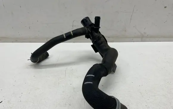 Ford Focus Engine coolant pipe/hose