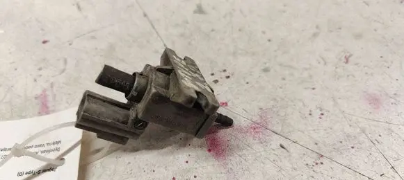 Jaguar S-Type Turbo solenoid valve 70121100 06T174